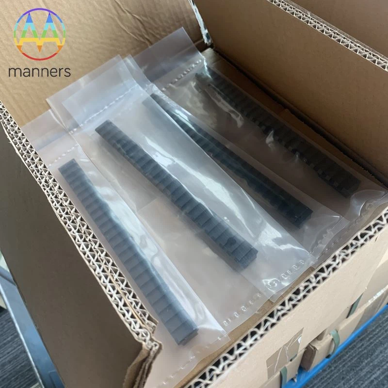La commande du client allemand pour 1 800 pièces d'usinage CNC anodisées pers...