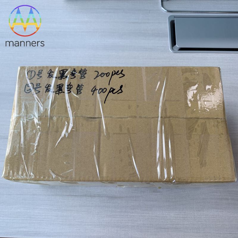 Le client américain 600pcs personnalisé Anodized Black Elbow sont en attente ...