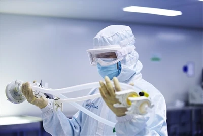 Acier inoxydable contre. Titane contre. Polymères médicaux : le jeu de perfor...